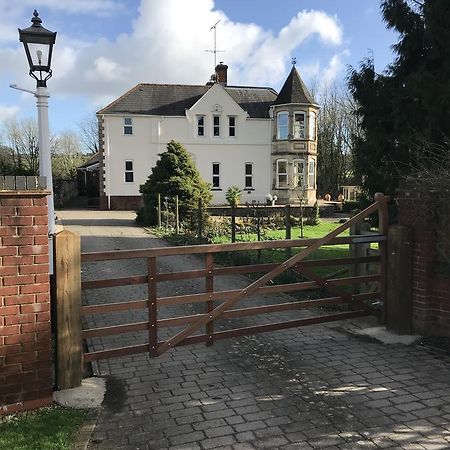 إيفيرشُت Holywell House B & B المظهر الخارجي الصورة