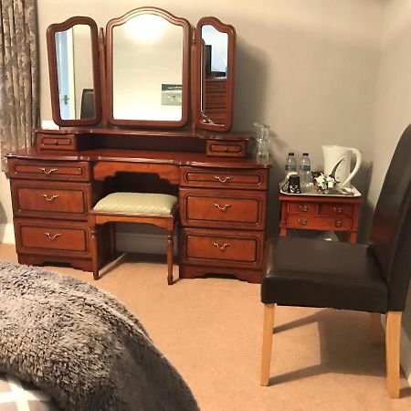 إيفيرشُت Holywell House B & B المظهر الخارجي الصورة