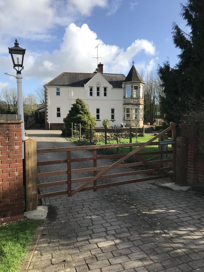 إيفيرشُت Holywell House B & B المظهر الخارجي الصورة