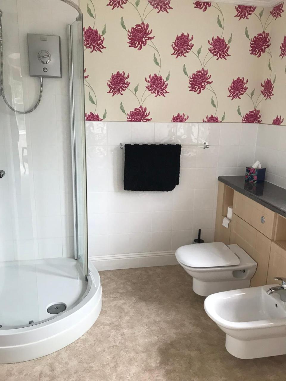 إيفيرشُت Holywell House B & B المظهر الخارجي الصورة